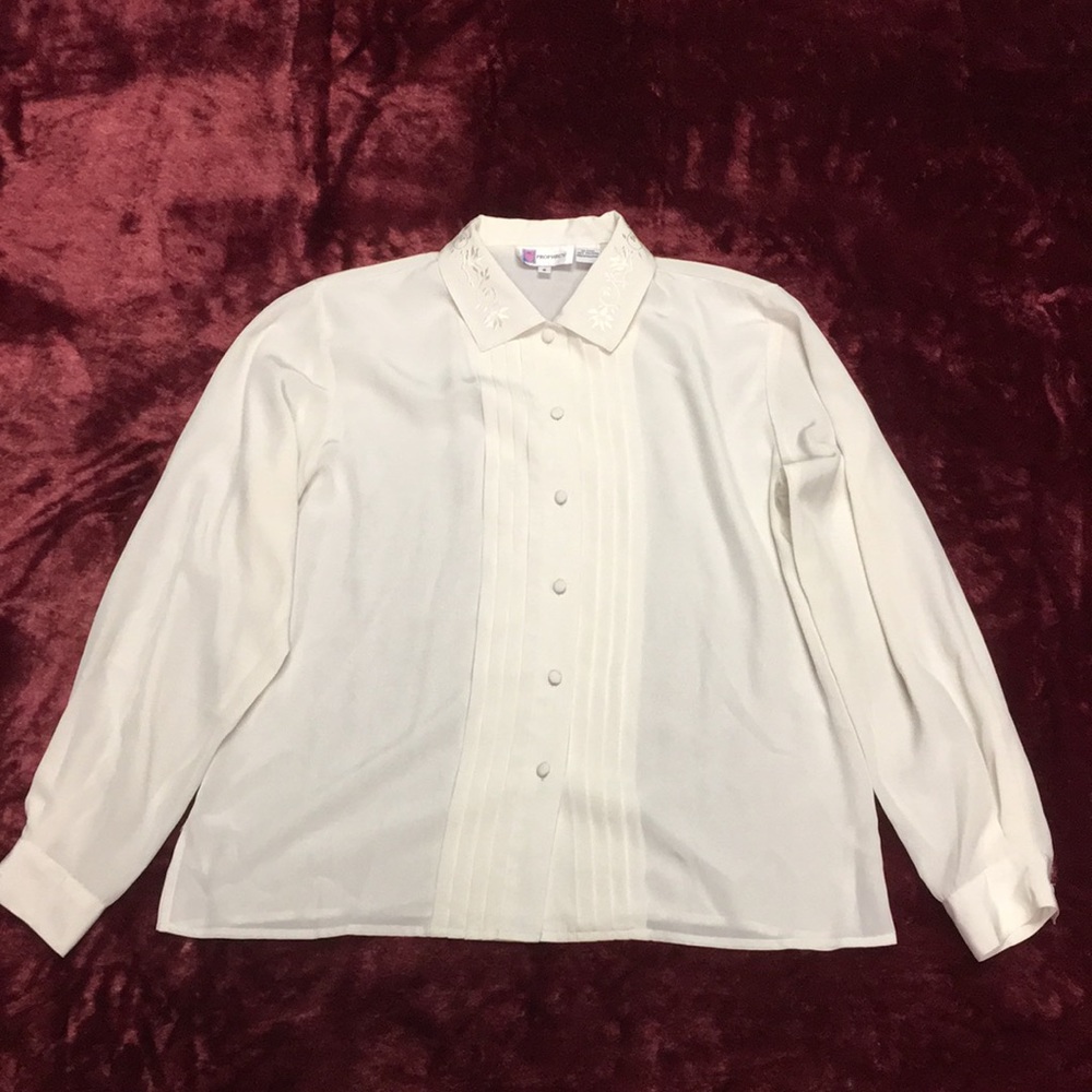 Vintage 80’s Prophecy silky button down blouse - size 8